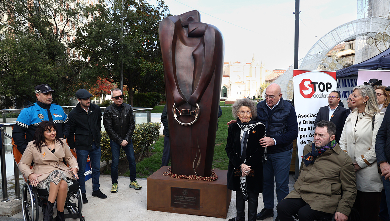 Valladolid inaugura un monumento en homenaje permanente a las víctimas ...